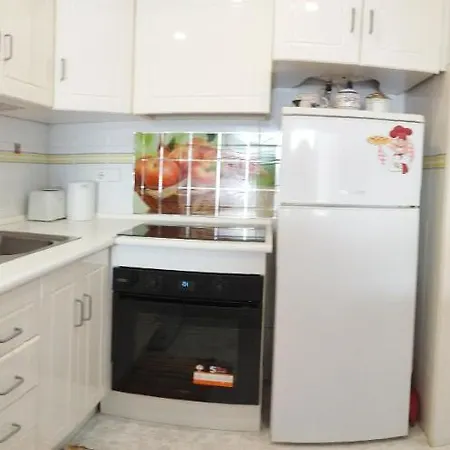 Cosy 50 Meters From The Beach, 2 Rooms, Air Conditioning, Wifi Torrevieja