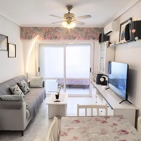 Cosy 50 Meters From The Beach, 2 Rooms, Air Conditioning, Wifi