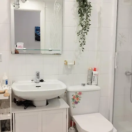 Cosy 50 Meters From The Beach, 2 Rooms, Air Conditioning, Wifi Apartment *