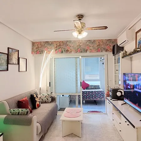 Cosy 50 Meters From The Beach, 2 Rooms, Air Conditioning, Wifi Apartment Torrevieja